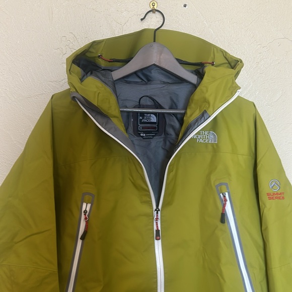 North Face Summit Series Gortex hooded windbreaker/jacket - Picture 3 of 12